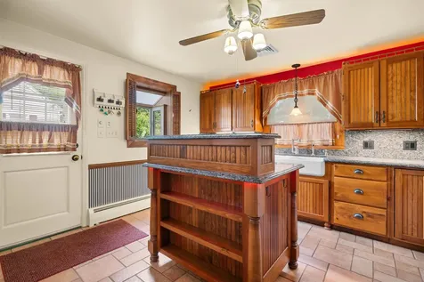 128 Holly Avenue Manchester NH 03103