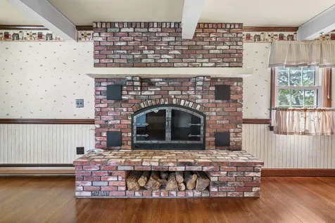 128 Holly Avenue Manchester NH 03103