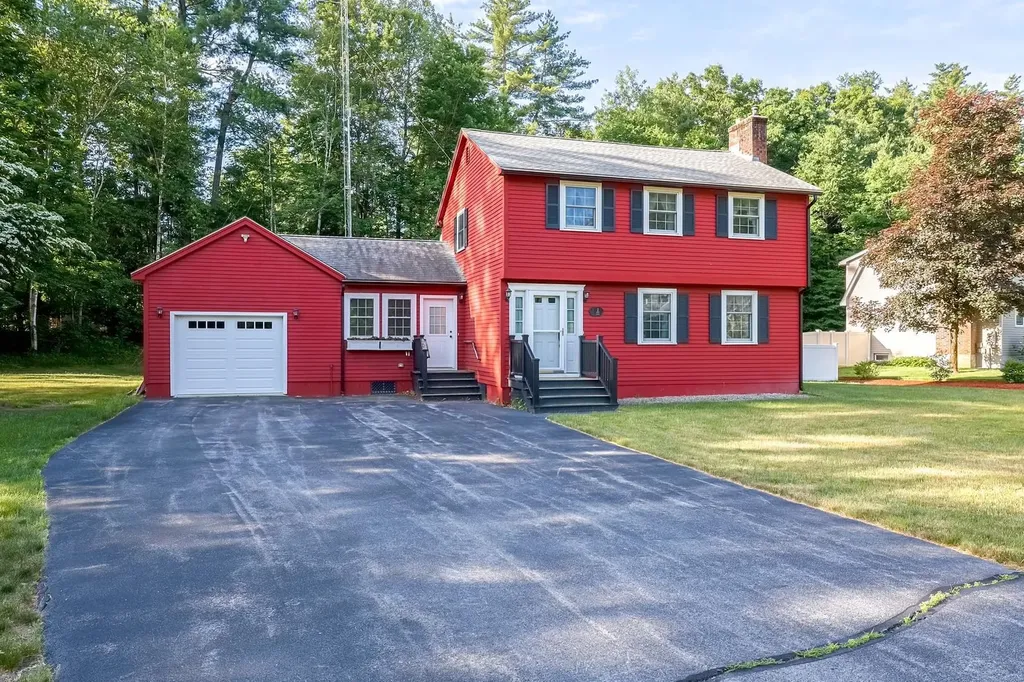 2 Short Street Merrimack NH 03054