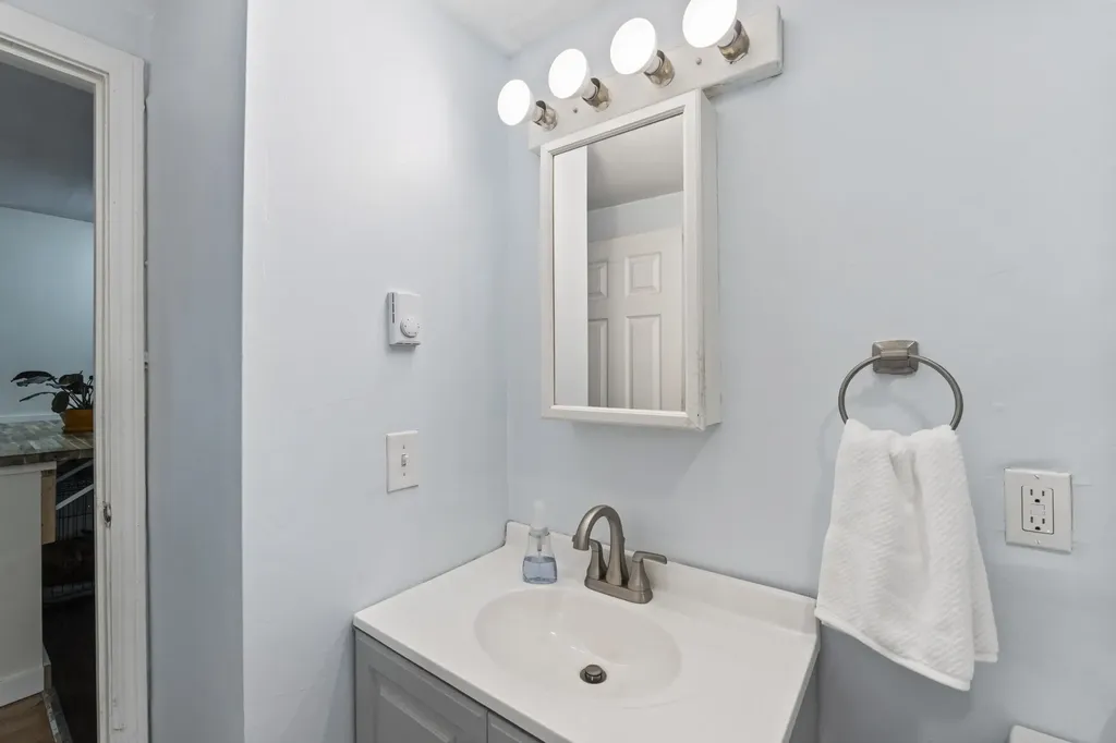 584 Chestnut Hill Road Farmington NH 03835