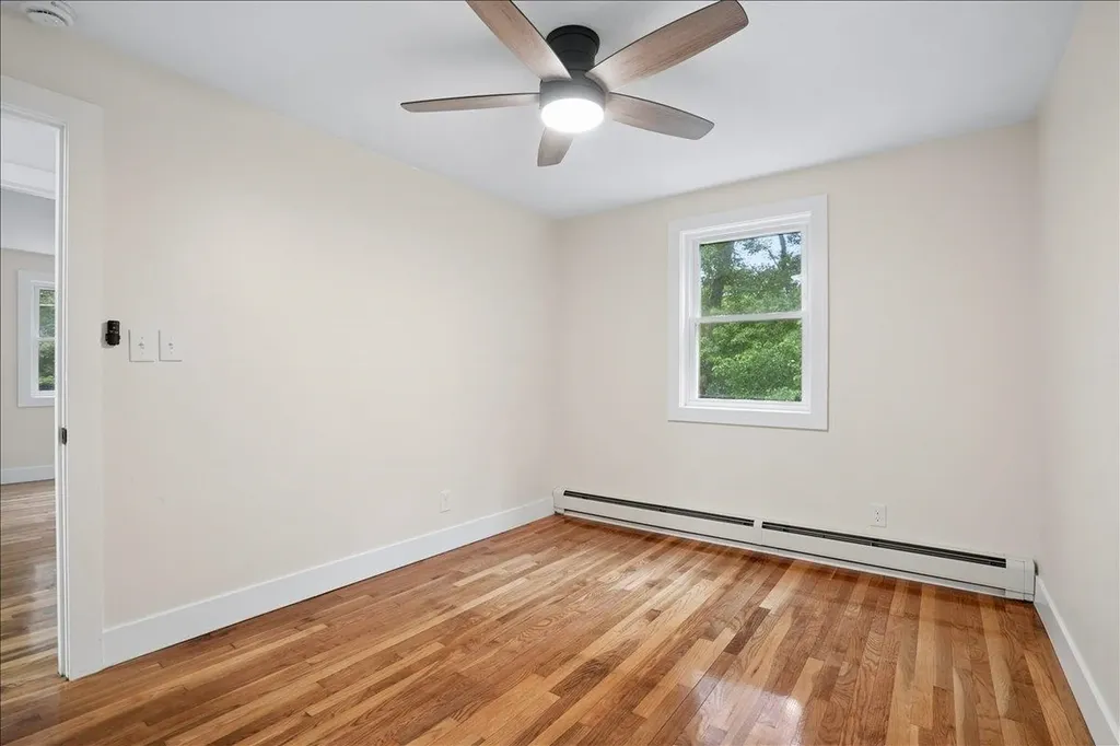 6 Horseshoe Lane Londonderry NH 03053