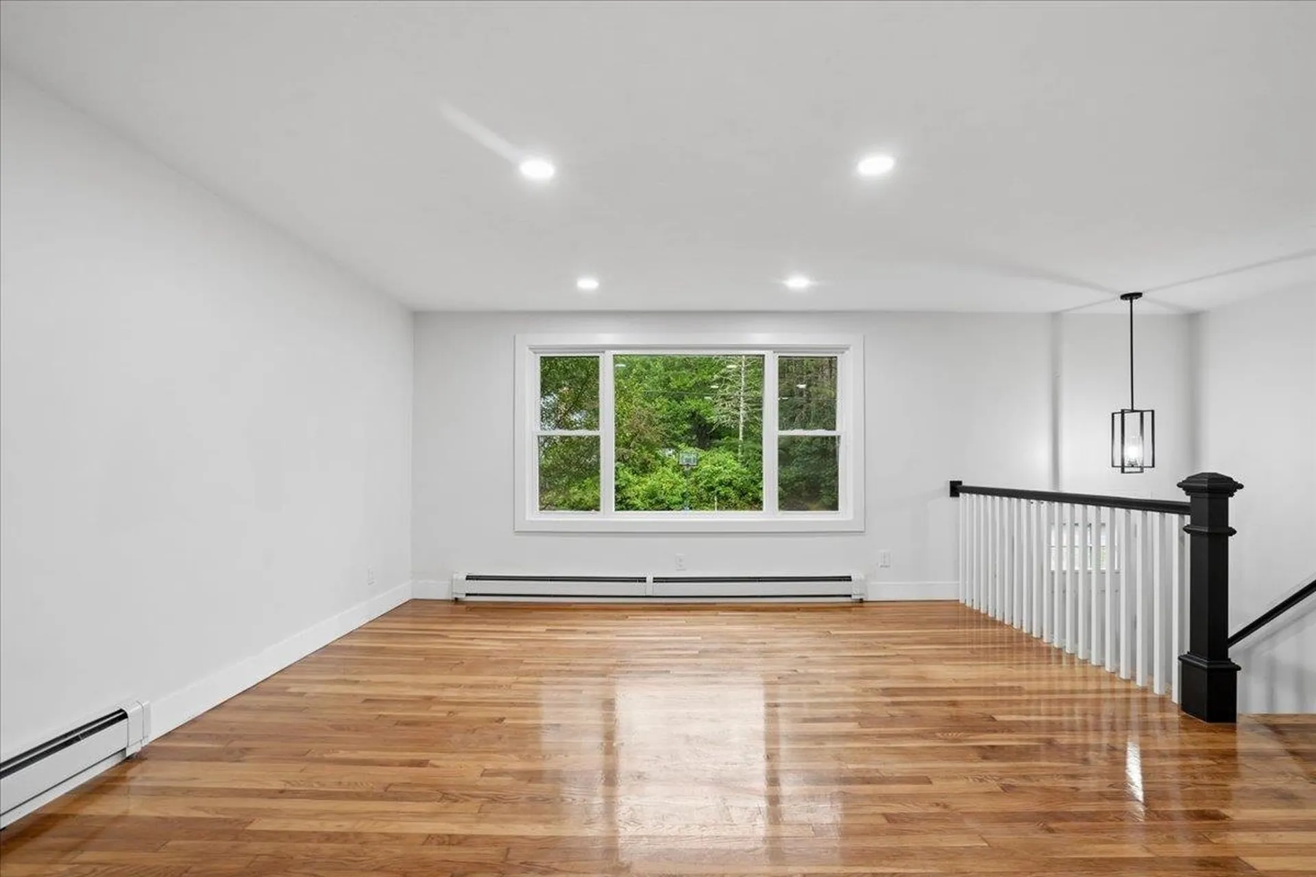 6 Horseshoe Lane Londonderry NH 03053