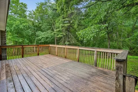 6 Horseshoe Lane Londonderry NH 03053