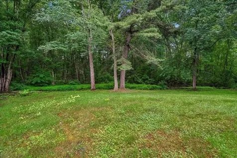 6 Horseshoe Lane Londonderry NH 03053