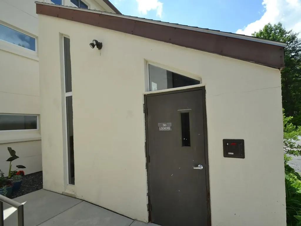 30 Mountainside Drive Warren VT 05674