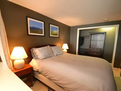 30 Mountainside Drive Warren VT 05674