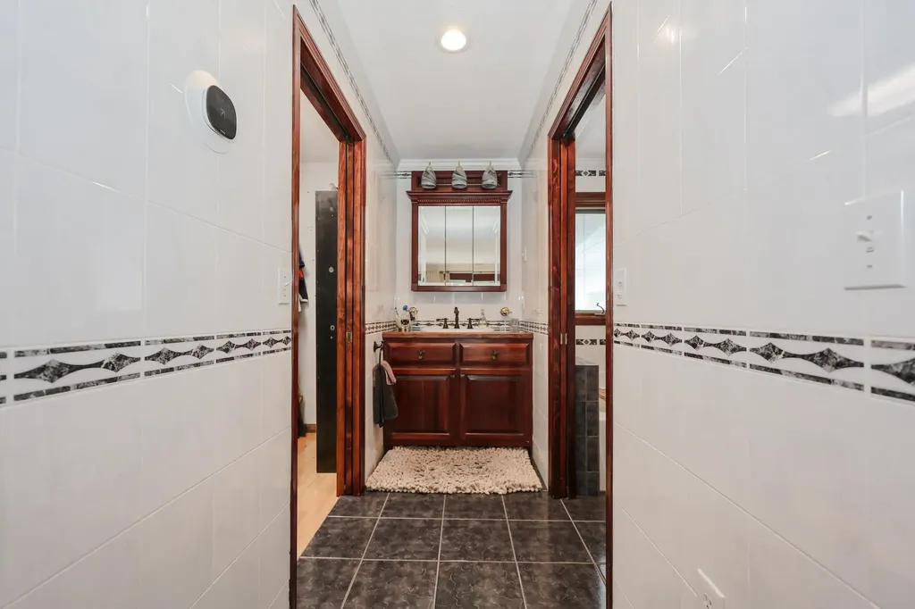 4 Cheney Lane Plaistow NH 03865