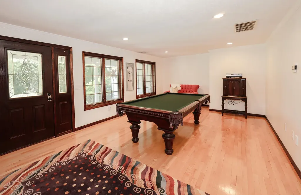 4 Cheney Lane Plaistow NH 03865