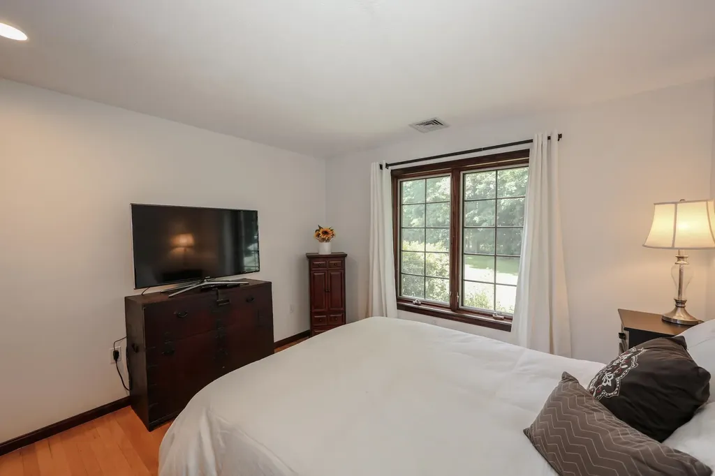 4 Cheney Lane Plaistow NH 03865