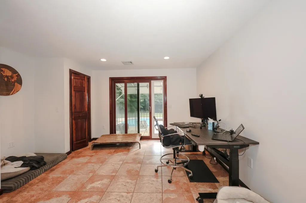 4 Cheney Lane Plaistow NH 03865