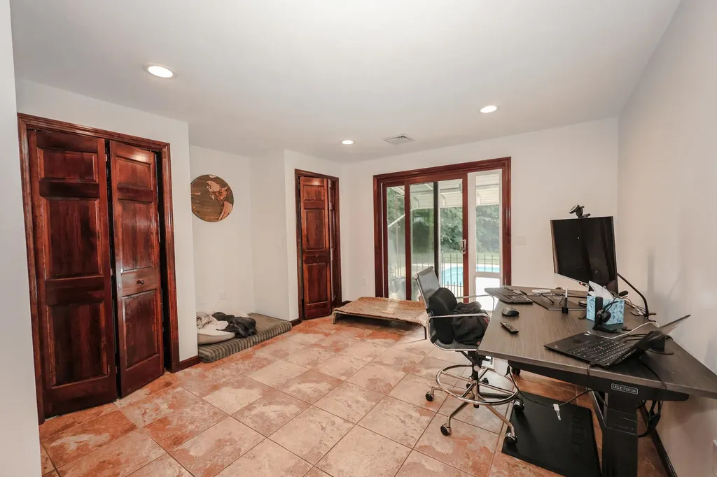 4 Cheney Lane Plaistow NH 03865