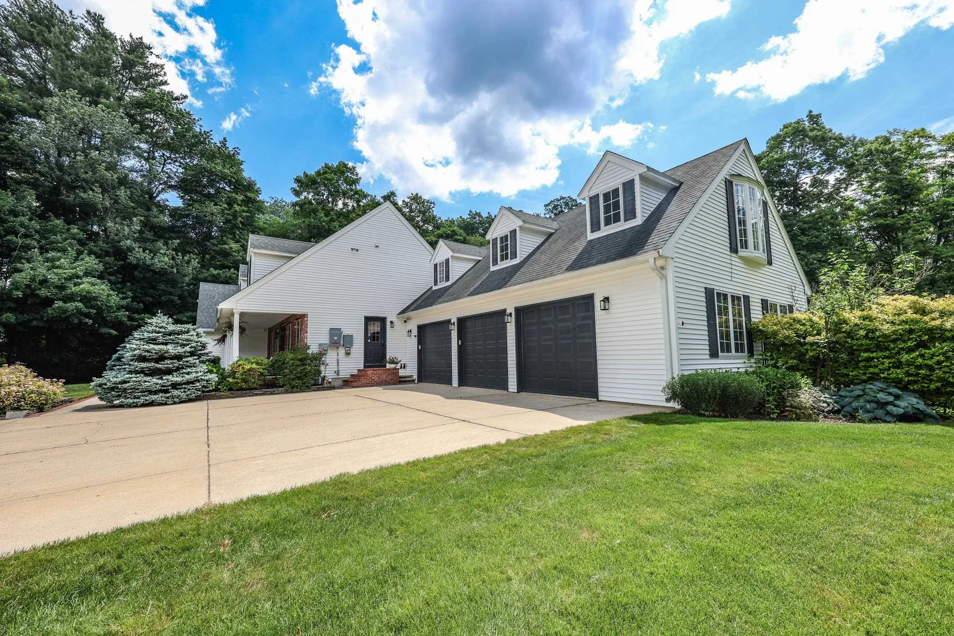4 Cheney Lane Plaistow NH 03865