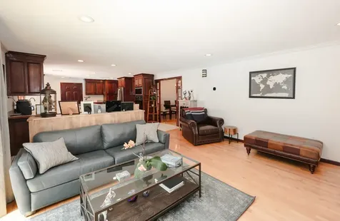 4 Cheney Lane Plaistow NH 03865
