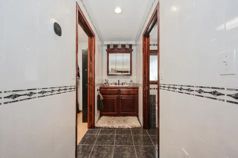 4 Cheney Lane Plaistow NH 03865