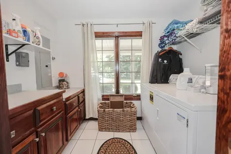 4 Cheney Lane Plaistow NH 03865