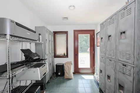 4 Cheney Lane Plaistow NH 03865