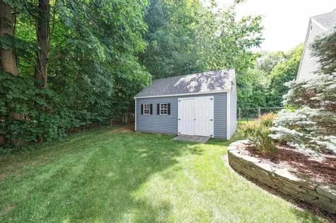 4 Cheney Lane Plaistow NH 03865