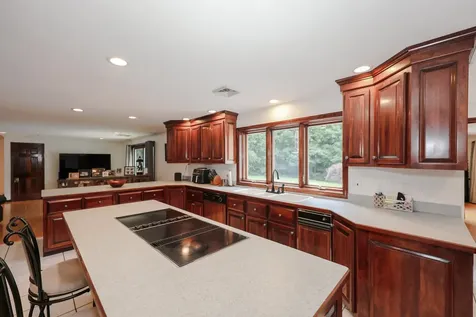 4 Cheney Lane Plaistow NH 03865
