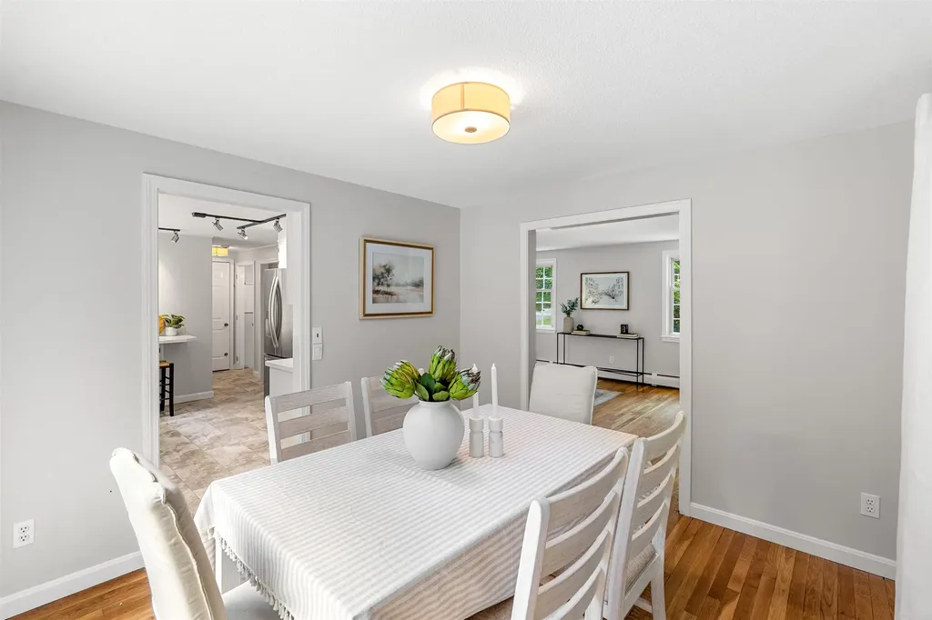 1 Danbury Circle Amherst NH 03031