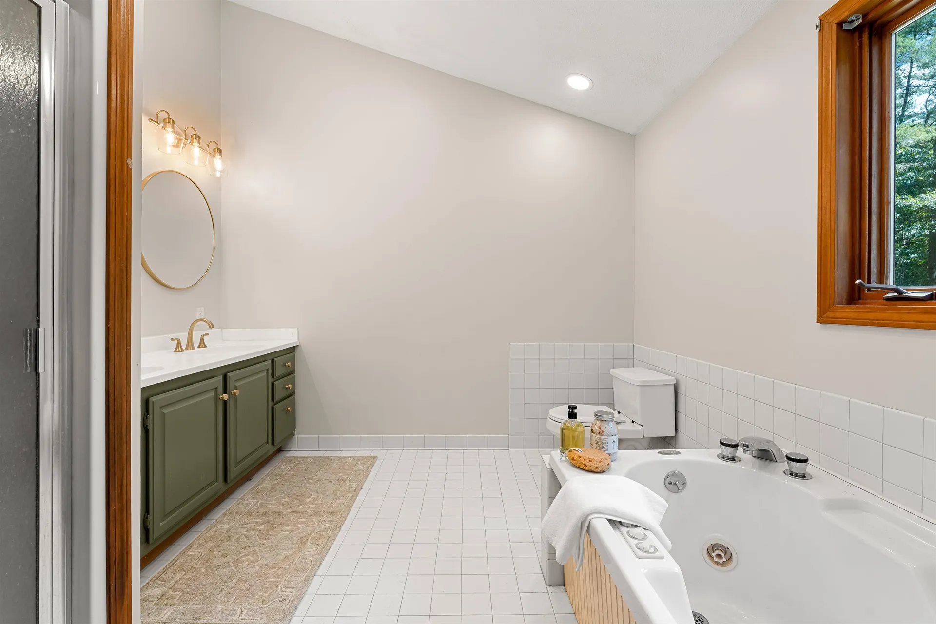 1 Danbury Circle Amherst NH 03031