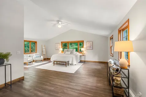1 Danbury Circle Amherst NH 03031