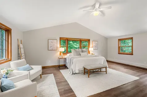 1 Danbury Circle Amherst NH 03031