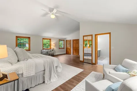 1 Danbury Circle Amherst NH 03031
