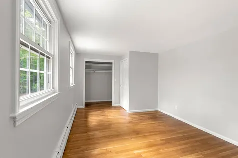 1 Danbury Circle Amherst NH 03031