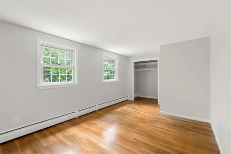1 Danbury Circle Amherst NH 03031