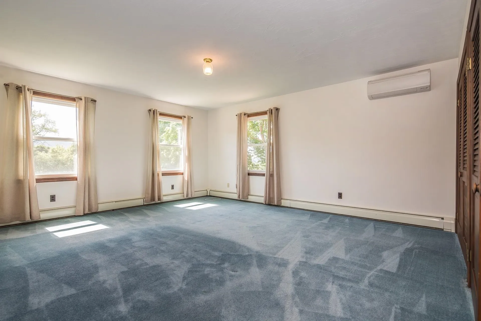 5876 Route 7 Pittsford VT 05763