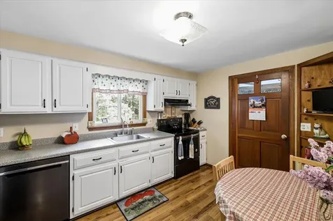 87 Woodhill Road Bow NH 03304