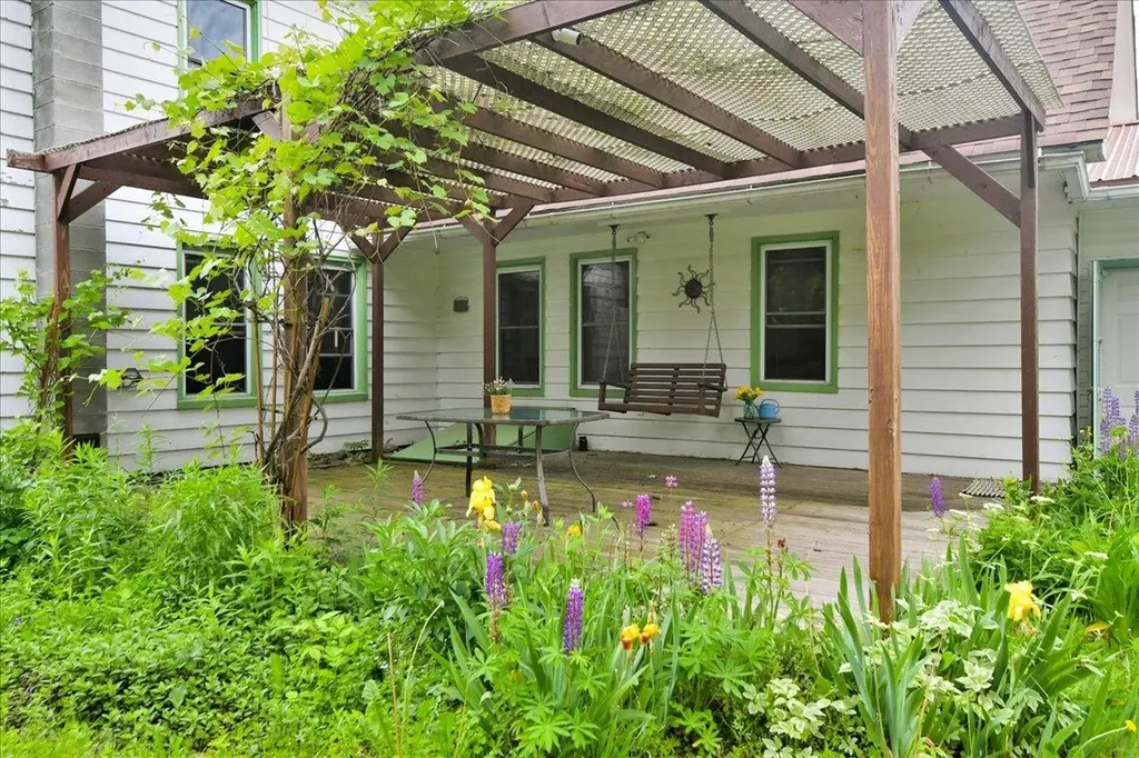 252 North Pleasant Street Troy VT 05859
