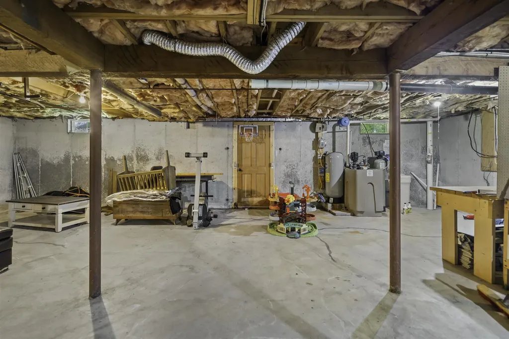 6 Bona Vista Drive Bow NH 03304