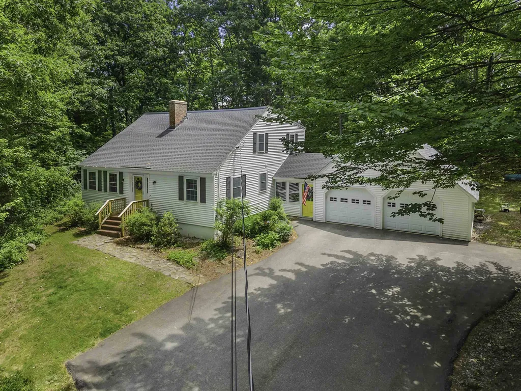 6 Bona Vista Drive Bow NH 03304
