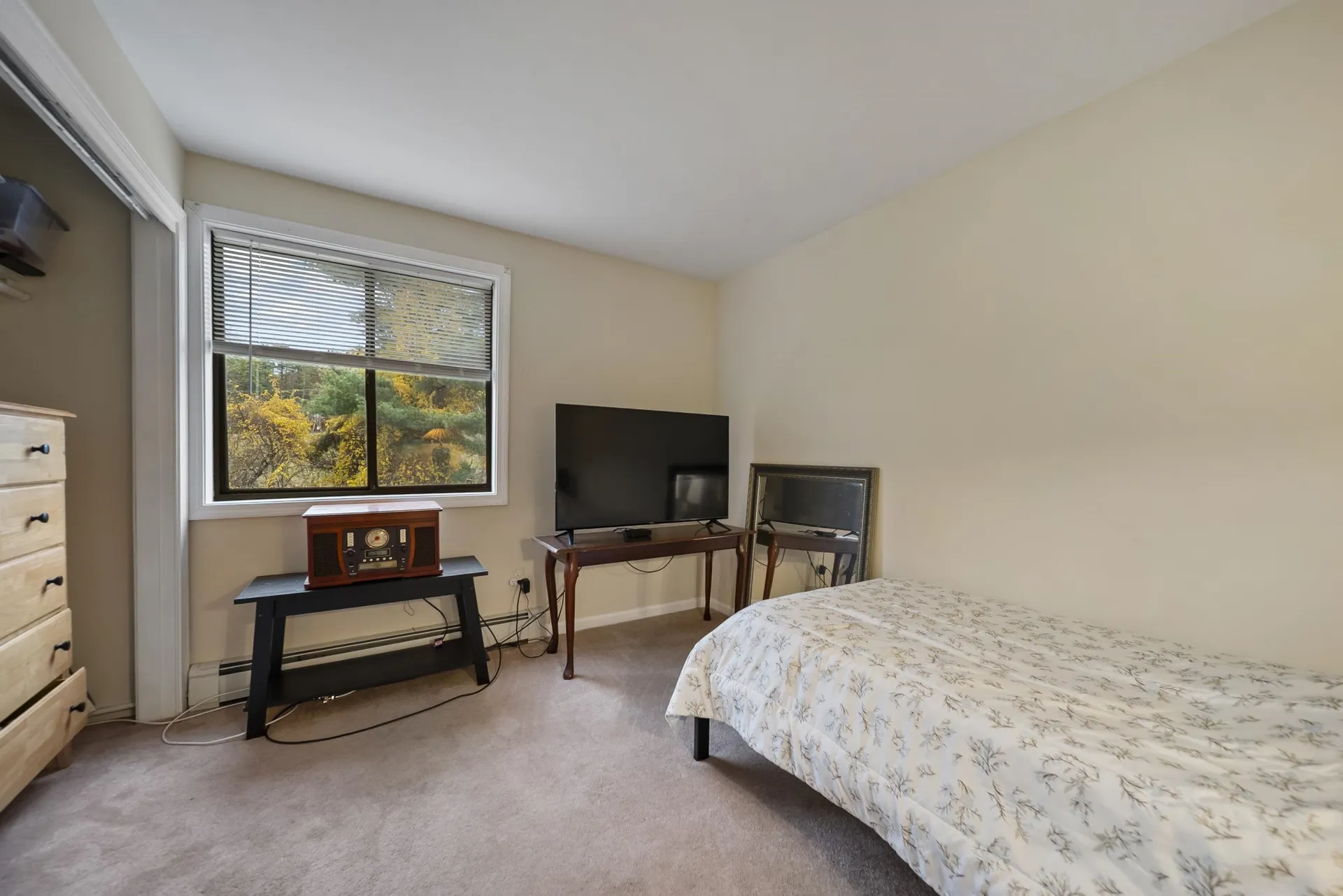 69 Bayberry Lane Londonderry NH 03053