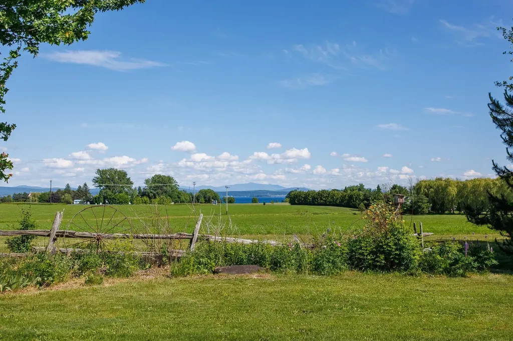 2687 Us Route 2 North Hero VT 05474