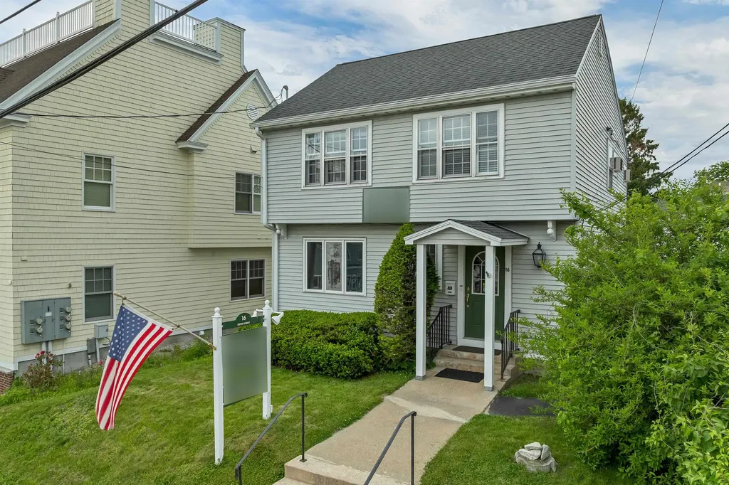 16 Depot Street Wolfeboro NH 03894