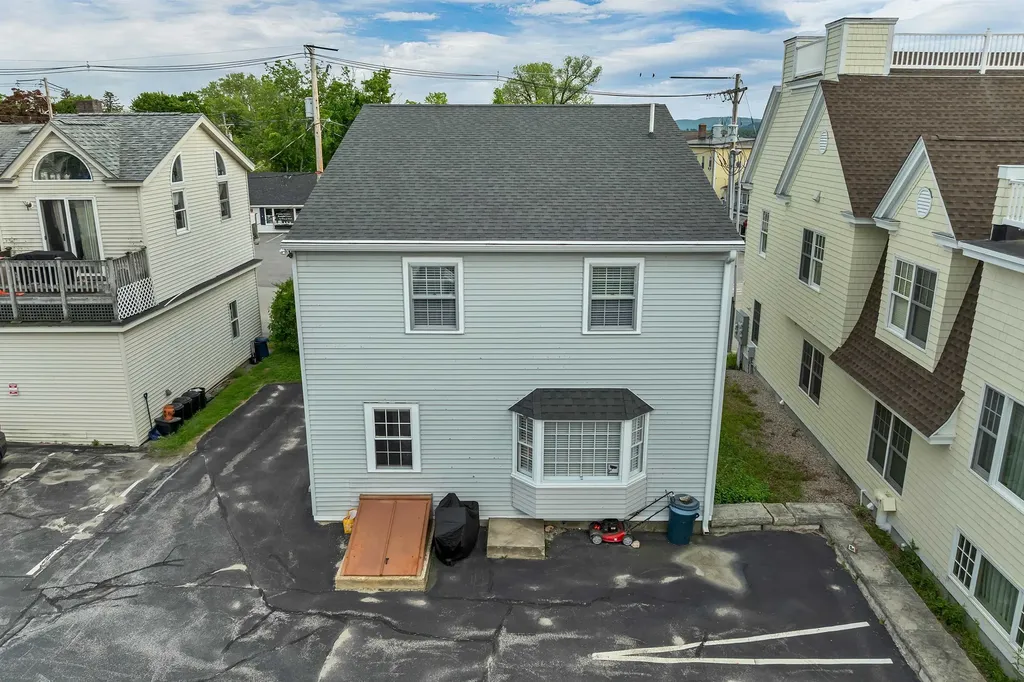 16 Depot Street Wolfeboro NH 03894