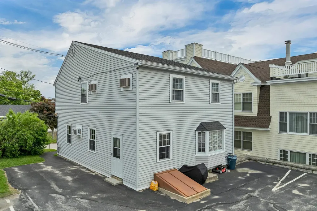 16 Depot Street Wolfeboro NH 03894