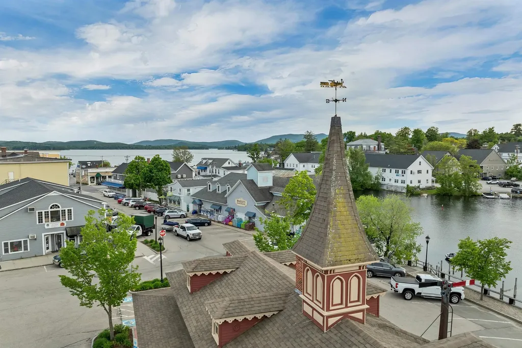 16 Depot Street Wolfeboro NH 03894