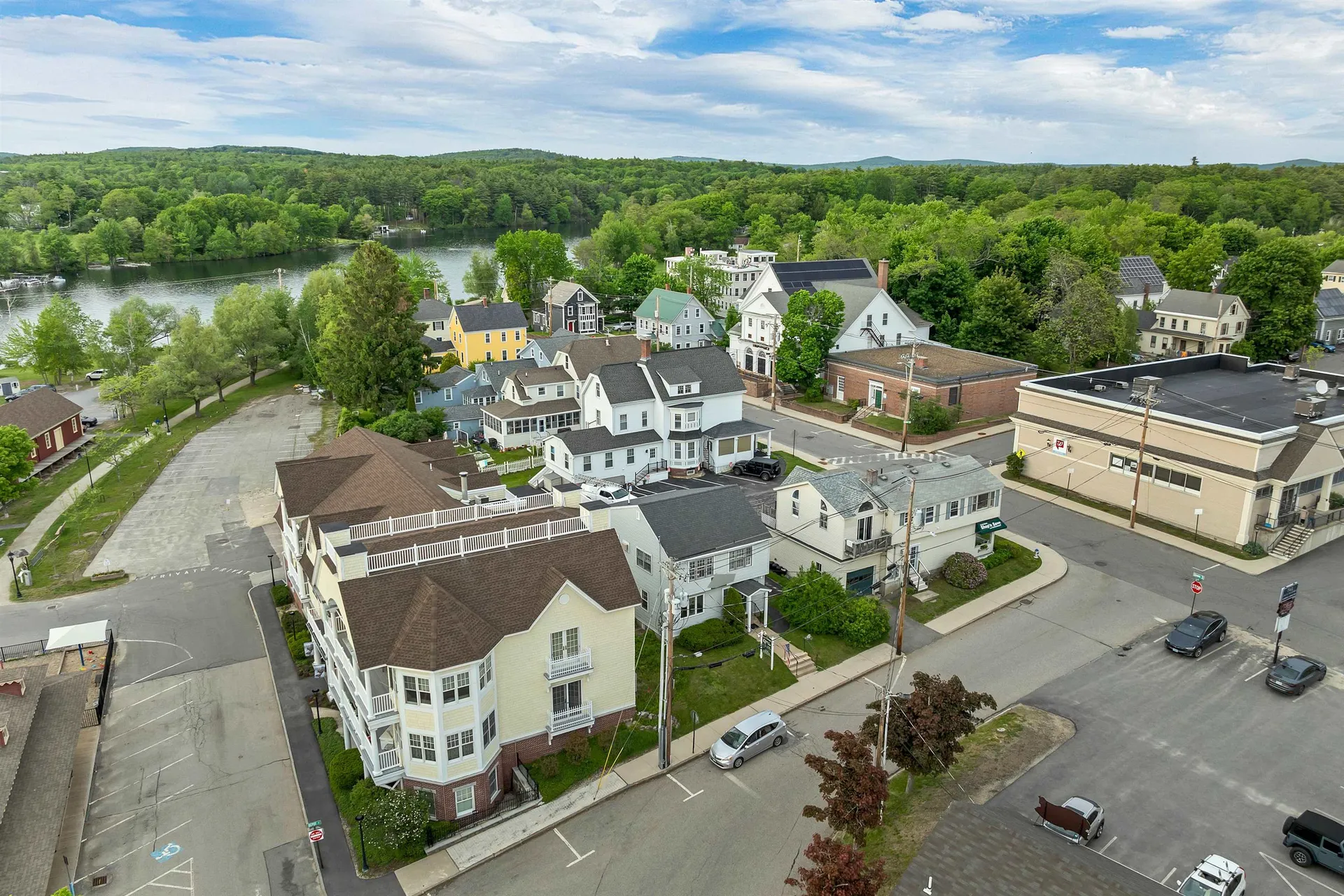 16 Depot Street Wolfeboro NH 03894