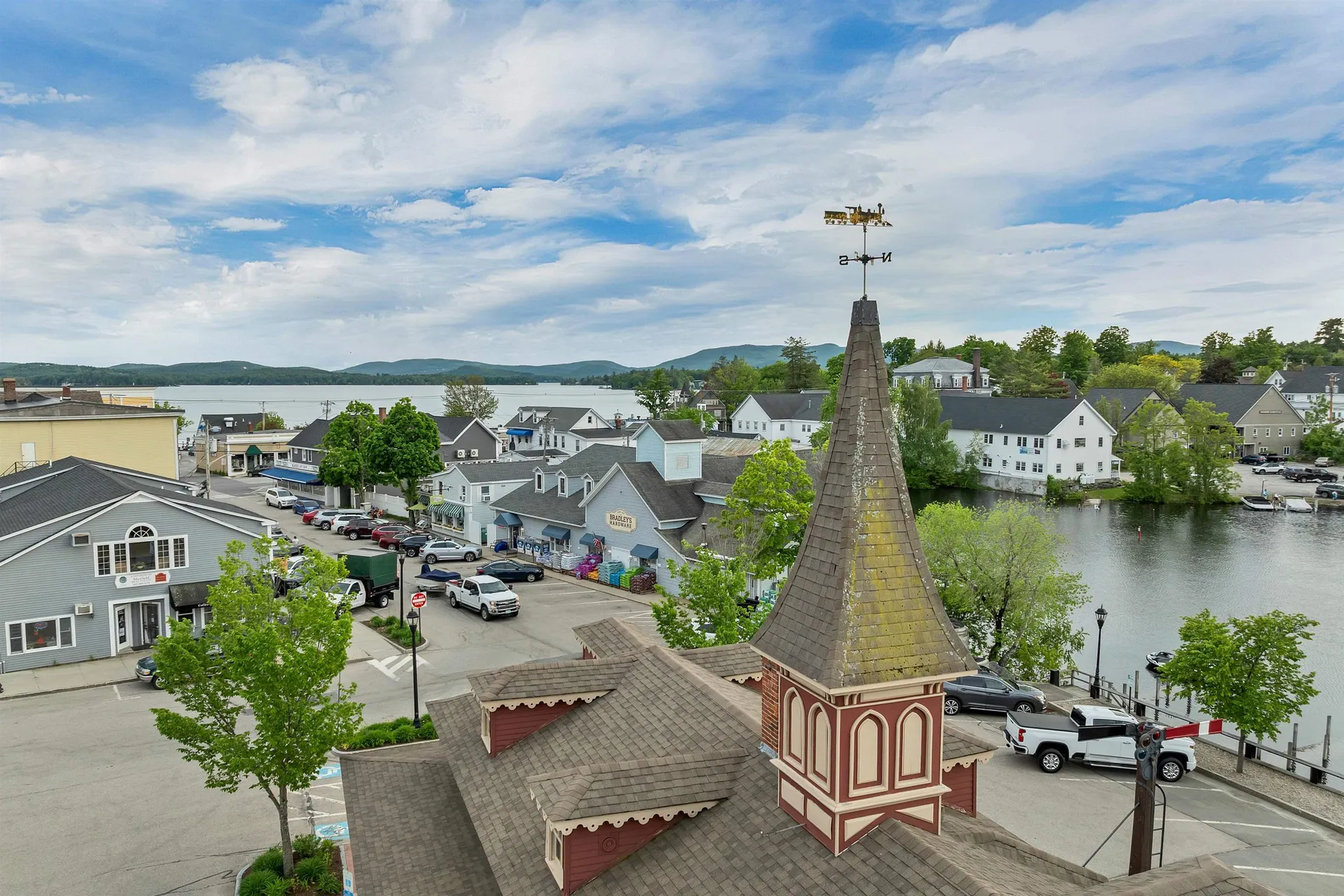 16 Depot Street Wolfeboro NH 03894
