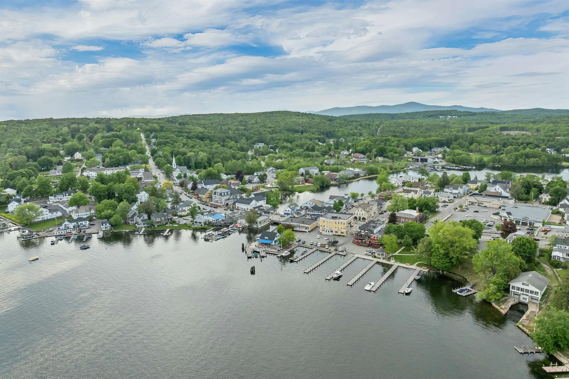 16 Depot Street Wolfeboro NH 03894
