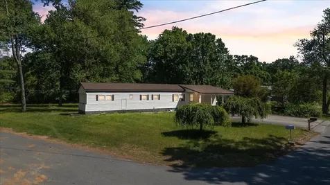 6 Marie Avenue Salem NH 03079