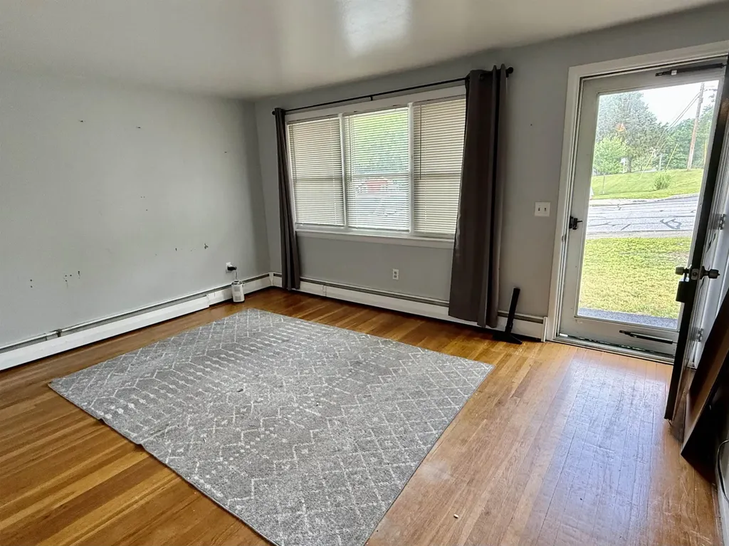 384 Huse Road Manchester NH 03103