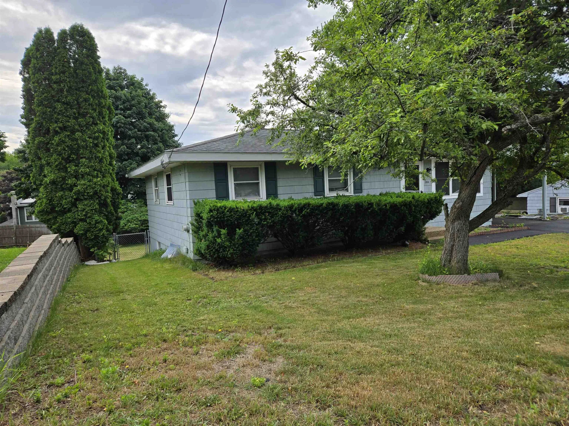 384 Huse Road Manchester NH 03103