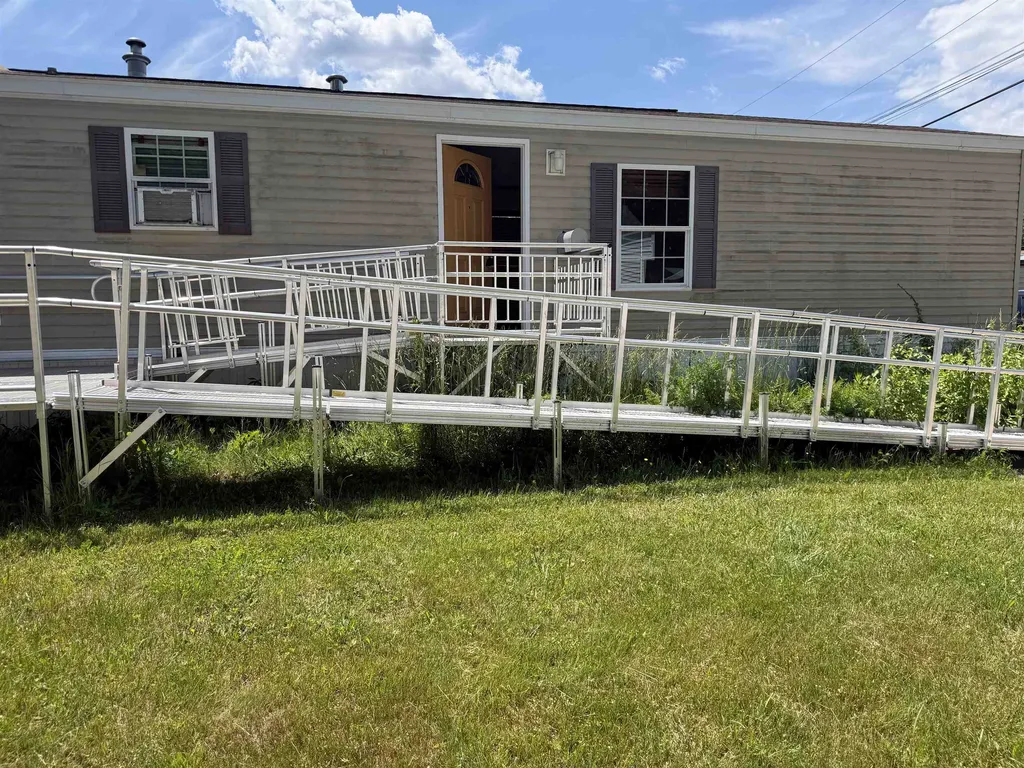 75 S Policy Street Salem NH 03079