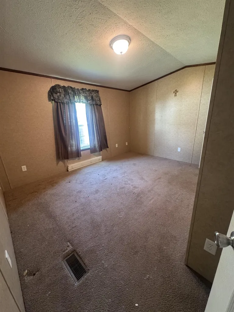 75 S Policy Street Salem NH 03079