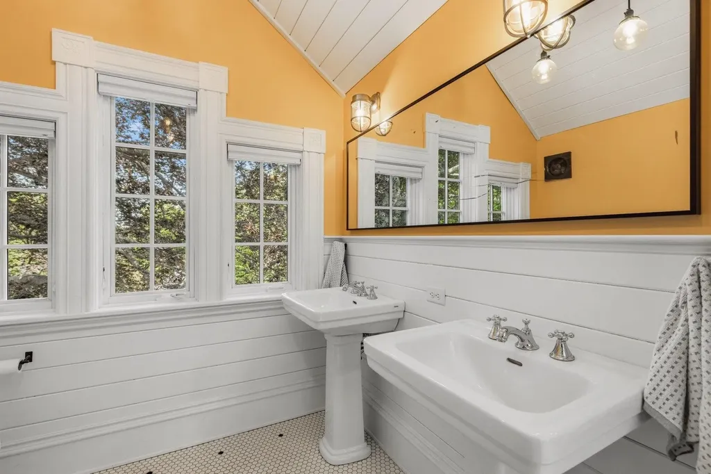 300 Rockland Street Portsmouth NH 03801
