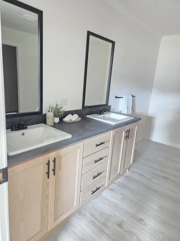4 Quartz Way Litchfield NH 03052